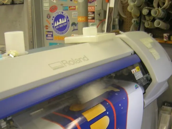 Roland wide-format printing — Digital Printing