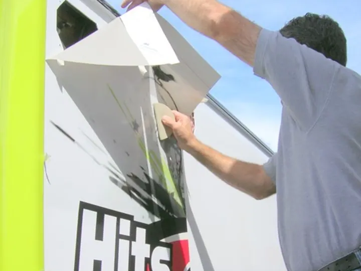 Hits Now 943 — How It’s Made by Hale Custom Signs