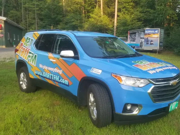 BRATT FM 927 — Vehicle Graphics by Hale Custom Signs